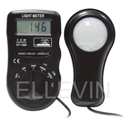 DT-1300 люксметр